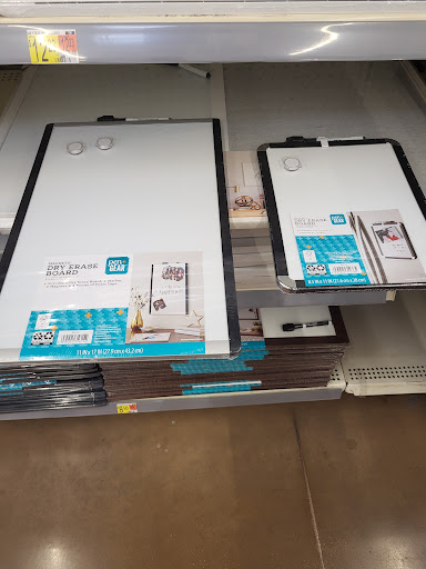 Department Store «Walmart Supercenter», reviews and photos, 14800 Fort Campbell Blvd, Oak Grove, KY 42262, USA