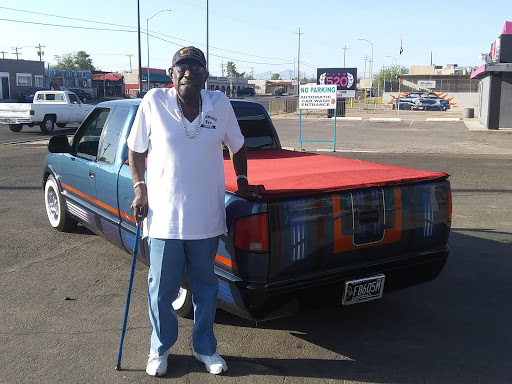Desert Sud Carwash en Tucson