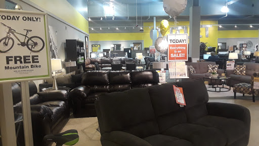 Furniture Store «Art Van Furniture - Auburn Hills», reviews and photos, 4612 Baldwin Rd, Auburn Hills, MI 48326, USA