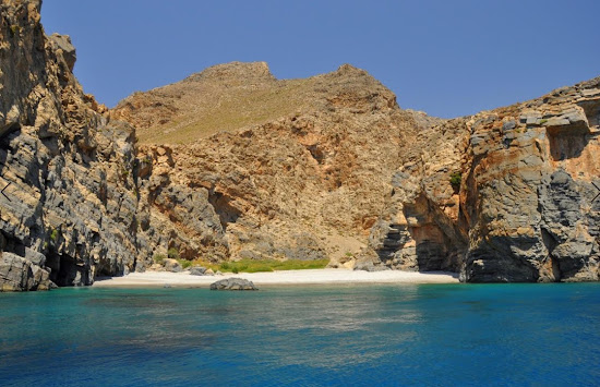 Kaminaki beach