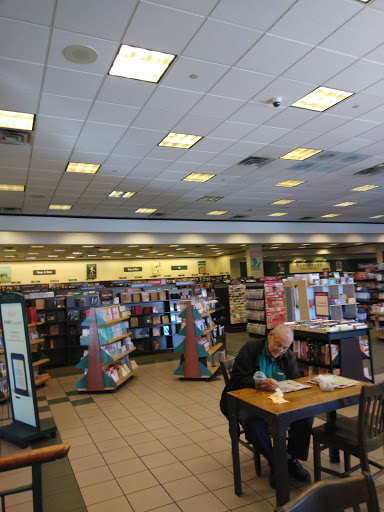 Book Store «Barnes & Noble», reviews and photos, 3501 McHenry Ave, Modesto, CA 95356, USA