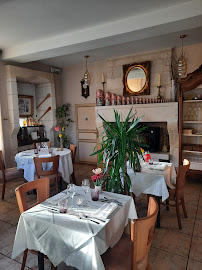 Atmosphère du Restaurant français Restaurant le Presbytère à Épargnes - n°3