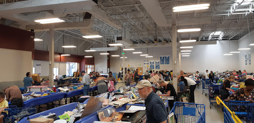 Thrift Store «Discover Goodwill West Retail Center», reviews and photos