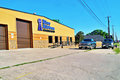 Auto Body Shop «Blue Ribbon Auto Collision Center», reviews and photos, 10910 Perrin Beitel Rd, San Antonio, TX 78217, USA