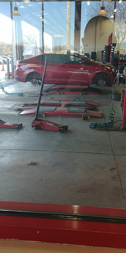 Tire Shop «Discount Tire Store - Palatine, IL», reviews and photos, 1940 N Rand Rd, Palatine, IL 60074, USA