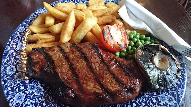 Reviews of Tally Ho in London - Pub
