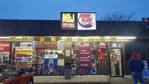 Sports Memorabilia Store «M&J Video Games & Collectibles», reviews and photos, 38 Center St, Wallingford, CT 06492, USA