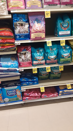 Grocery Store «Safeway», reviews and photos, 2401 N Charles St, Baltimore, MD 21218, USA