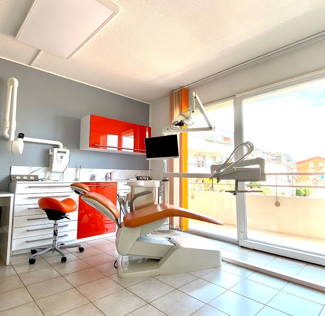 Cabinet dentaire du Dr Grattarola à Mandelieu-la-Napoule