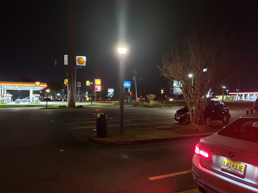 American Restaurant «Cracker Barrel Old Country Store», reviews and photos, 1824 W Lucas St, Florence, SC 29501, USA