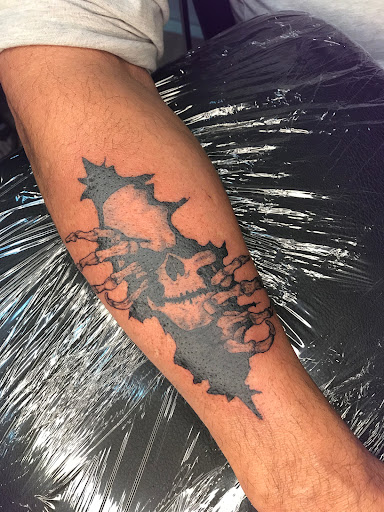 Explore deer hunting tattoo ideas, creative tattoo ideas in Owensboro, available at BnB Tattoos & Piercings