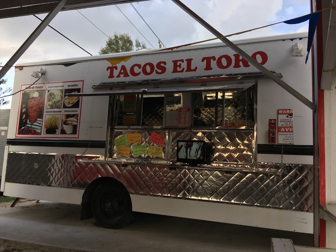 Tacos El Toro 1
