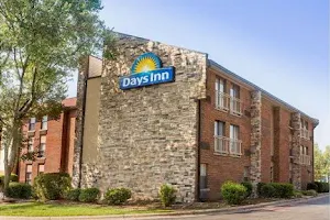 Days Inn by Wyndham Raleigh-Airport-Research Triangle Park image