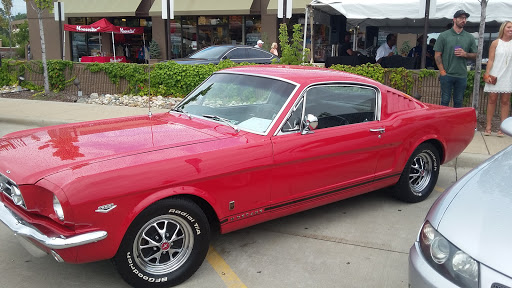 Outdoor Sports Store «Moosejaw», reviews and photos, 34288 Woodward Ave, Birmingham, MI 48009, USA