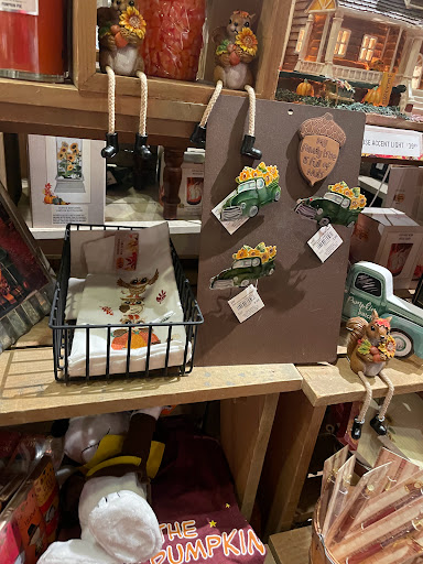 American Restaurant «Cracker Barrel Old Country Store», reviews and photos, 19550 Coastal Hwy, Rehoboth Beach, DE 19971, USA