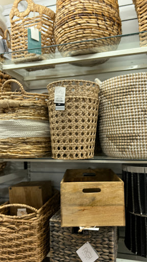 Department Store «T.J. Maxx & HomeGoods», reviews and photos, 103 S Mt Juliet Rd #610, Mt Juliet, TN 37122, USA