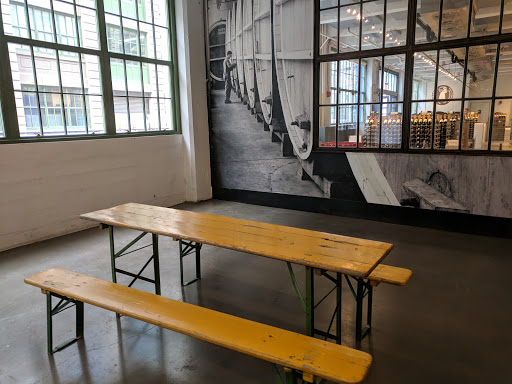 Wine Store «Moore Brothers Wine Company New York», reviews and photos, 51 35th St, Brooklyn, NY 11232, USA