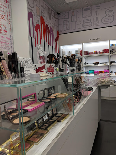 Cosmetics Store «The Cosmetics Company Store», reviews and photos, 651 Kapkowski Rd, Elizabeth, NJ 07201, USA