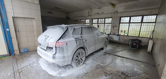 Royal car wash