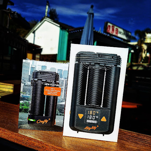 Tobacco Shop «Ace Tobacco Shop», reviews and photos, 2501 Lake Ave, Altadena, CA 91001, USA