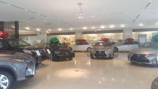 Lexus Dealer «Woodfield Lexus», reviews and photos, 350 E Golf Rd, Schaumburg, IL 60173, USA