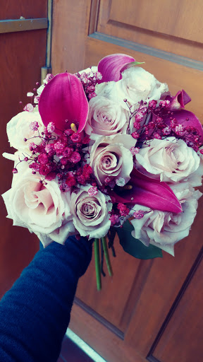 Florist «Jerome Florist & Gifts», reviews and photos, 3724 E Tremont Ave, Bronx, NY 10465, USA