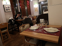 Atmosphère du Restaurant de spécialités du Sichuan (Chine) Restaurant Les Saveurs du Sichuan à Paris - n°5