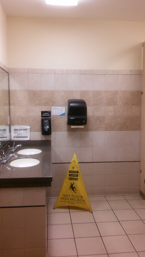 Barber Shop «Southland Barber Styling Shop», reviews and photos, 983 W State Rd 84, Fort Lauderdale, FL 33315, USA