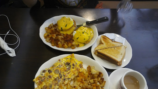 Shopping Mall «Town Line Plaza», reviews and photos, 80 Town Line Rd, Rocky Hill, CT 06067, USA