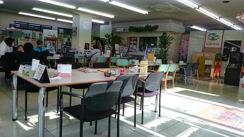 トヨタカローラ埼玉 南越谷店