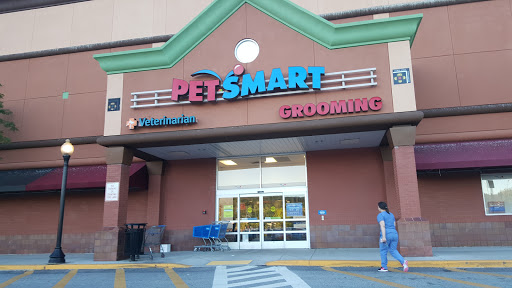 Pet Supply Store «PetSmart», reviews and photos, 3131 E Main St, Mohegan Lake, NY 10547, USA