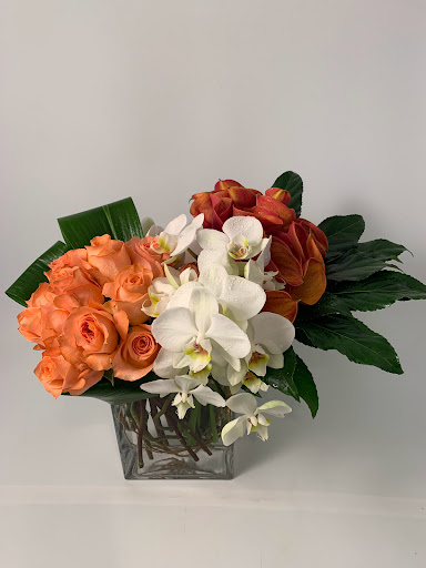 Florist «Blossoms», reviews and photos, 33866 Woodward Ave, Birmingham, MI 48009, USA