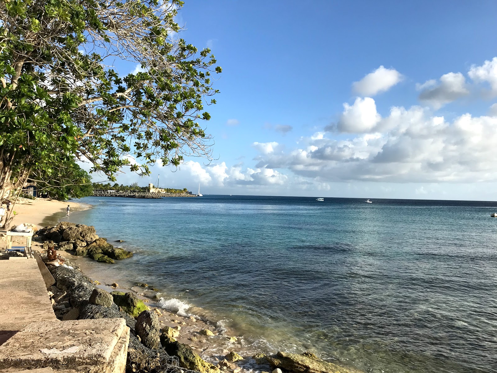 Photo of Braddy's beach with very clean level of cleanliness