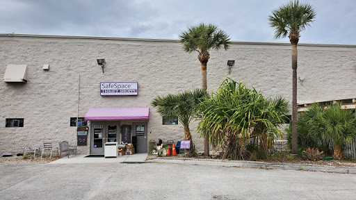 Thrift Store «SafeSpace Thrift Shoppe», reviews and photos, 10011 US-1, Port St Lucie, FL 34952, USA