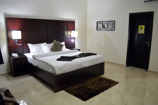 De Santos Hotel, Lagos, 7 Shasha Rd, Akowonjo, Lagos, Nigeria, Barbecue Restaurant, state Lagos