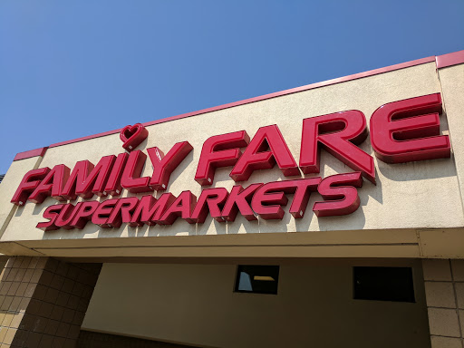 Grocery Store «Family Fare Supermarket», reviews and photos, 1415 Fulton St E, Grand Rapids, MI 49503, USA
