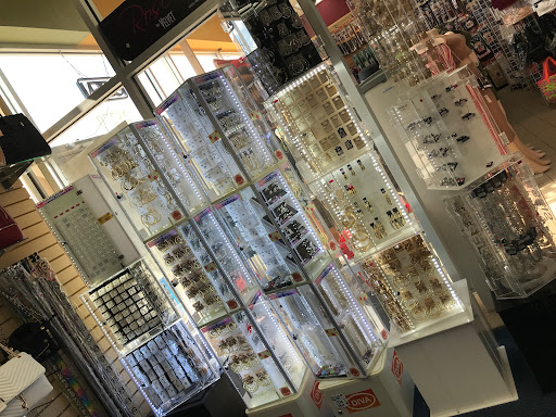 Beauty Supply Store «Hair Secret Beauty Supply», reviews and photos, 28270 Dequindre Rd, Warren, MI 48092, USA