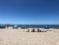Seabright Beach'in fotoğrafı dağlarla çevrili