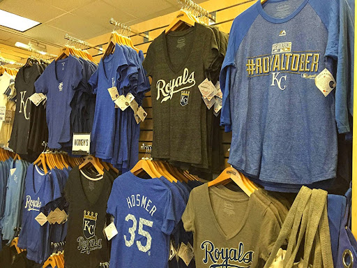 Sportswear Store «Kansas Sampler/Rally House Mission», reviews and photos, 6858 Johnson Dr, Mission, KS 66202, USA