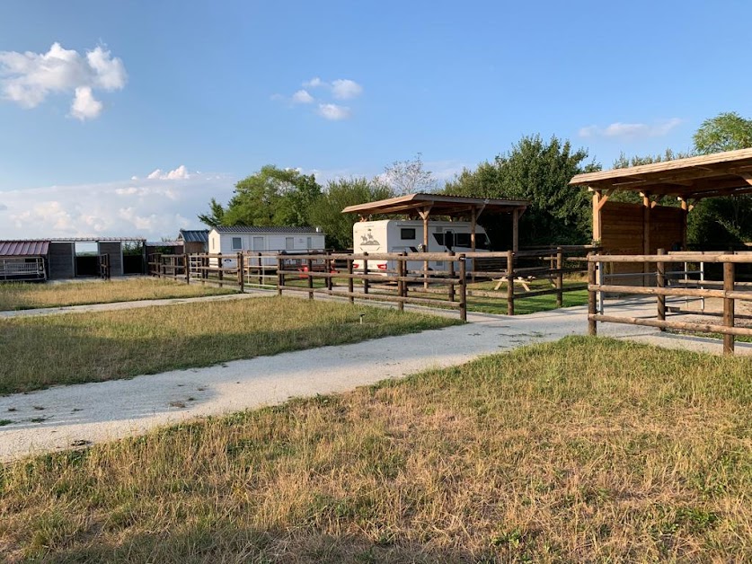 Camping et Relais équestre des Maupi Boissei-la-Lande