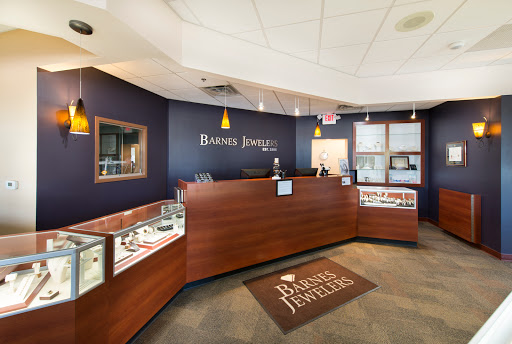 Jeweler «Barnes Jewelers», reviews and photos, 1370 Pabst Farms Cir #310, Oconomowoc, WI 53066, USA