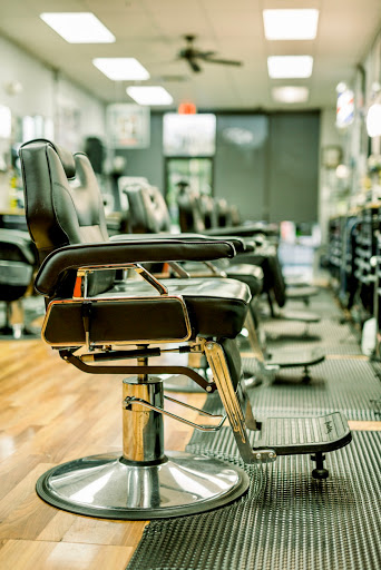 Barber Shop «Clippers Barber Shop», reviews and photos, 3635 Aloma Ave, Oviedo, FL 32765, USA