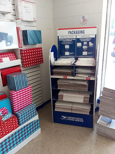 Shopping Mall «North Cape May Shopping Mall», reviews and photos, 3860 Bayshore Rd, Cape May, NJ 08204, USA