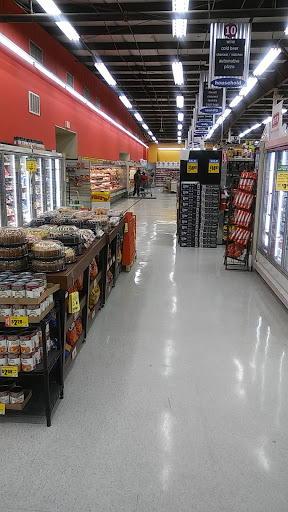 Grocery Store «H-E-B Grocery», reviews and photos, 2424 N 16th St, Orange, TX 77630, USA