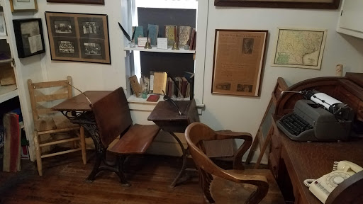 Museum «Hood County Museum», reviews and photos, 208 N Crockett St, Granbury, TX 76048, USA