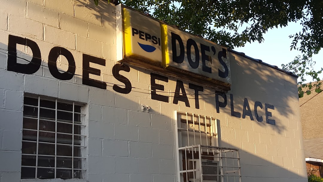 Does Eat Place