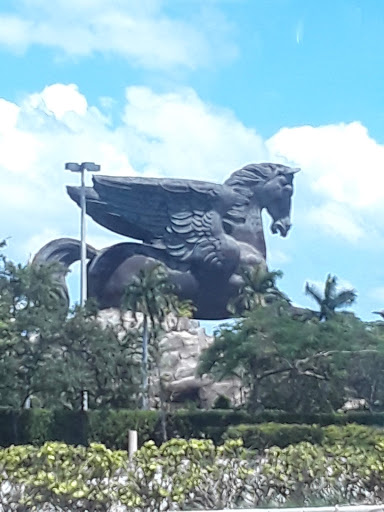 Fabric Store «Boca Bargoons Hallandale Beach», reviews and photos, 202 Old Federal Hwy, Hallandale Beach, FL 33009, USA