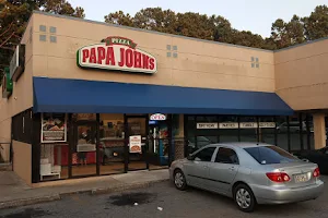 Papa Johns Pizza image