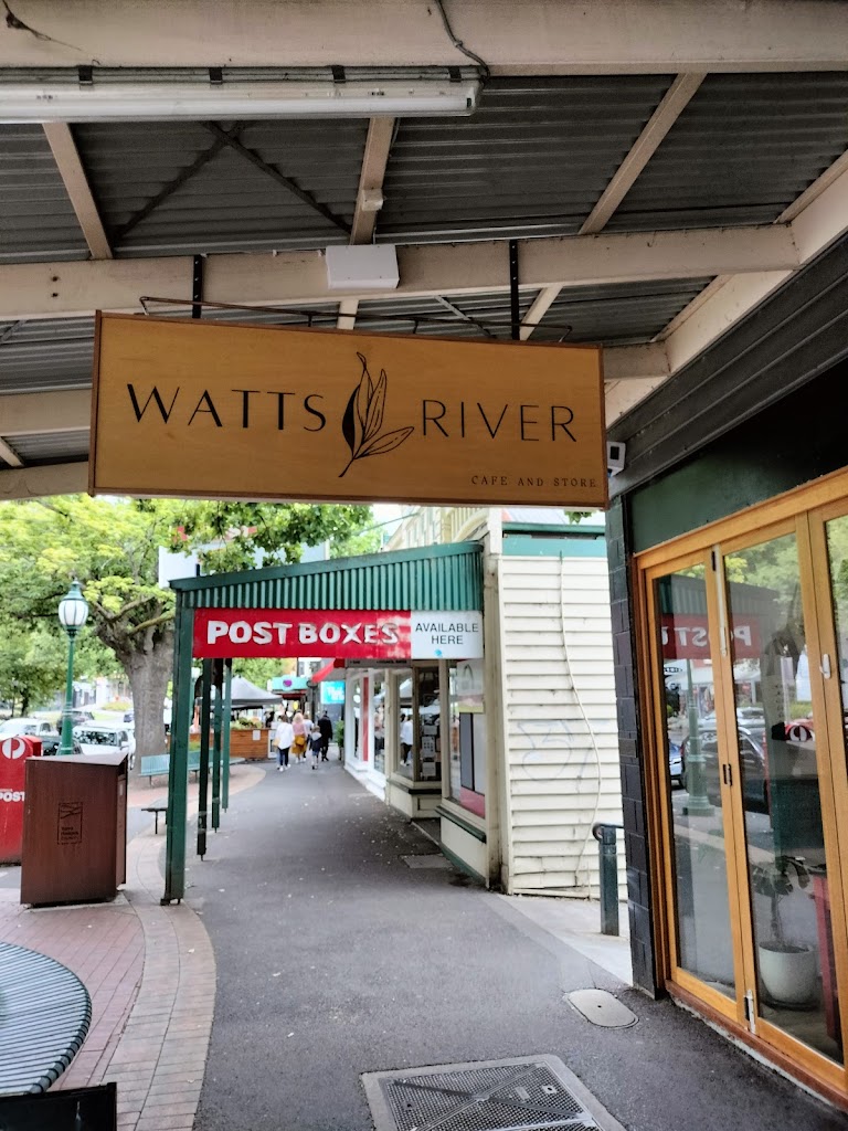 Watts River Cafe 3777