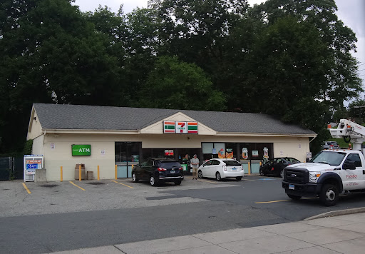 7-Eleven, 706 Main St, Manchester, CT 06040, USA, 